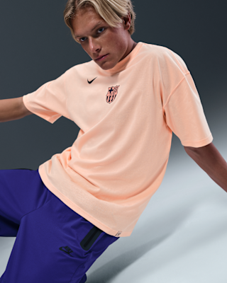 FC Barcelona Men's Nike Total 90 Soccer T-Shirt. Nike.com
